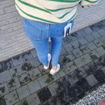 Afbeelding in Gallery-weergave laden, Light blue skinny jeans
