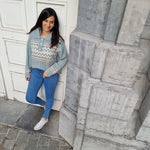 Afbeelding in Gallery-weergave laden, Light blue sweater with sparkly buttons
